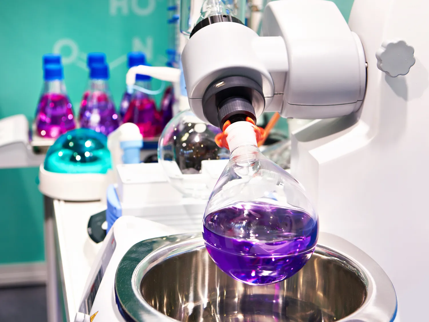 Jak przemysł wpływa na gleby?